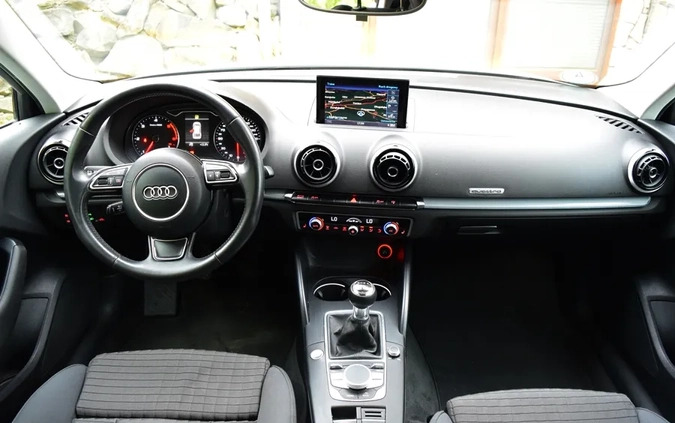 Audi A3 cena 57700 przebieg: 175000, rok produkcji 2013 z Limanowa małe 631